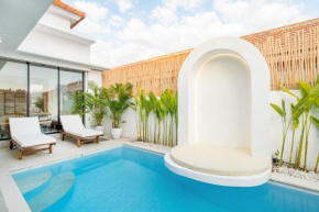6 mins to beach Huge Pool w/Movie Theatre+Netflix